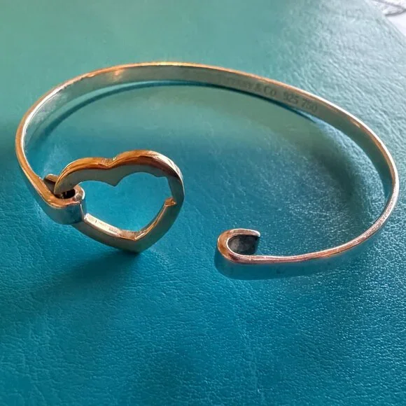 Tiffany & Co. Heart Bangle Bracelet Silver Gold - Picture 2 of 4